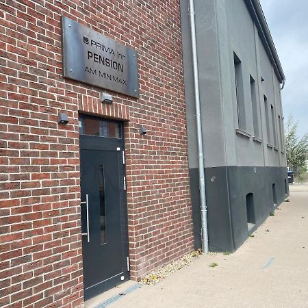 Prima Inn Unterkunft Direkt Ueber Der "Bar Am Minimax" 네우루핀 외부 사진