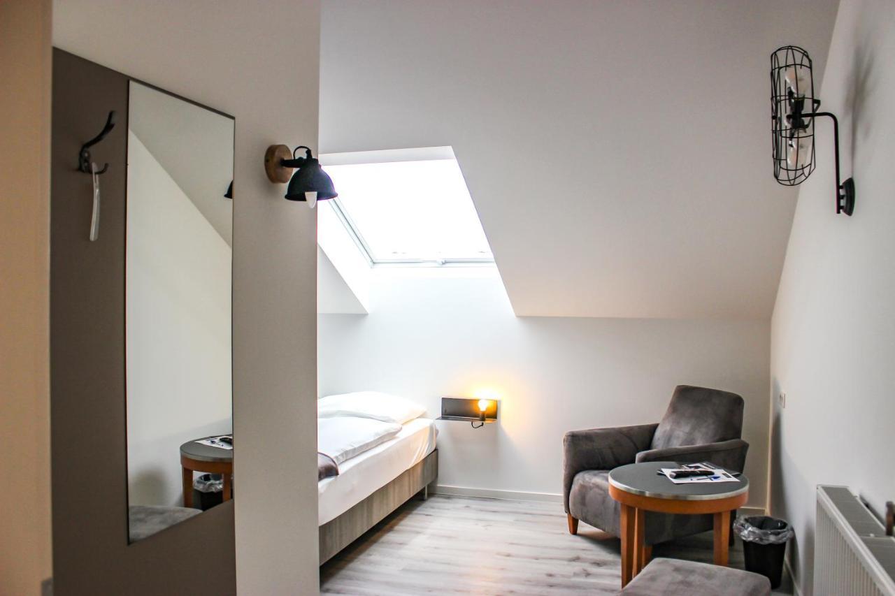 Prima Inn Unterkunft Direkt Ueber Der "Bar Am Minimax" 네우루핀 외부 사진